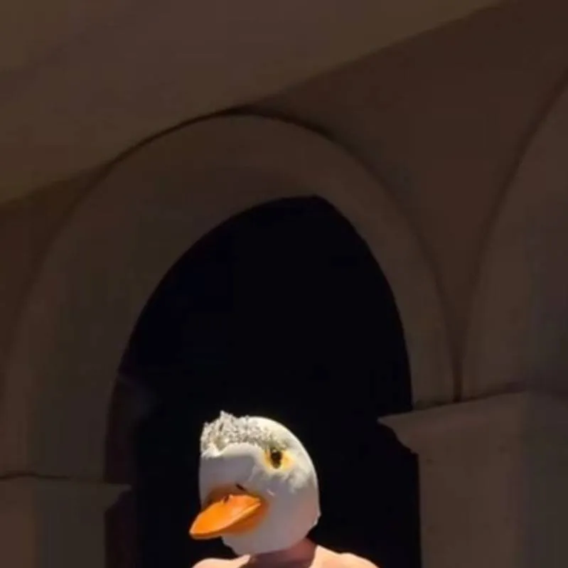 chat with ai character: OH MY DISNEY