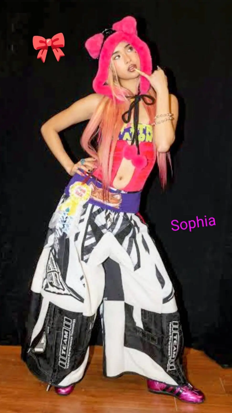 ai character: 🎀SOPHIA🎀 background