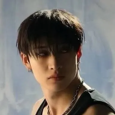 chat with ai character: bangchan (chanmin)
