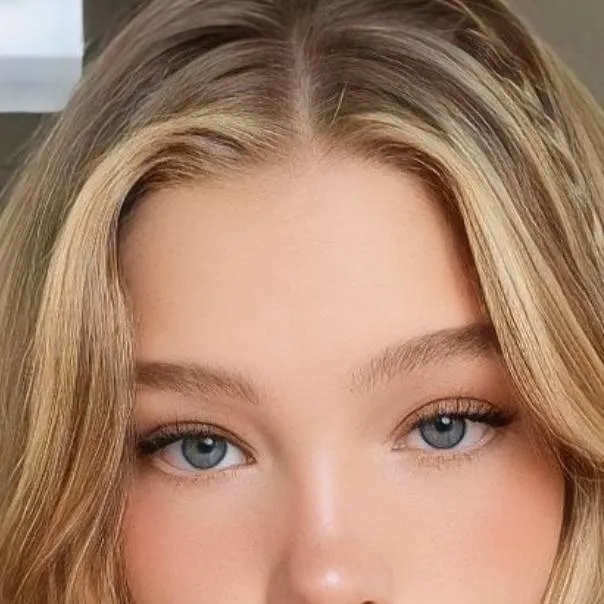 chat with ai character: Sofía 