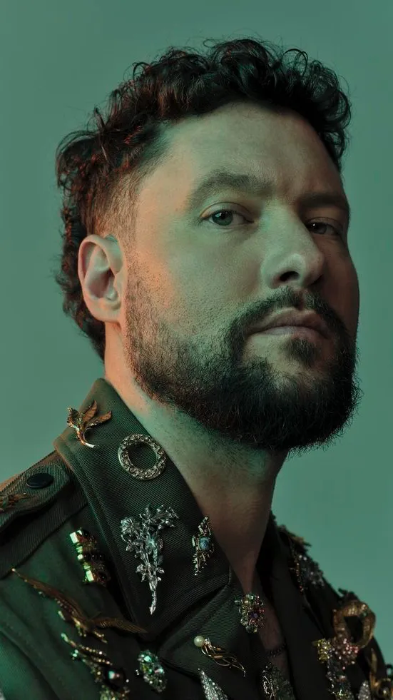 Talkie AI - Chat with Calum scott 