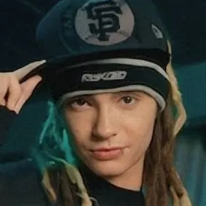 chat with ai character: Tom Kaulitz
