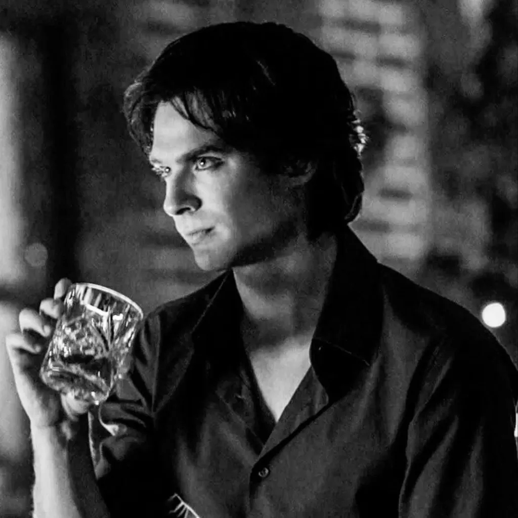chat with ai character: Damon Salvatore 