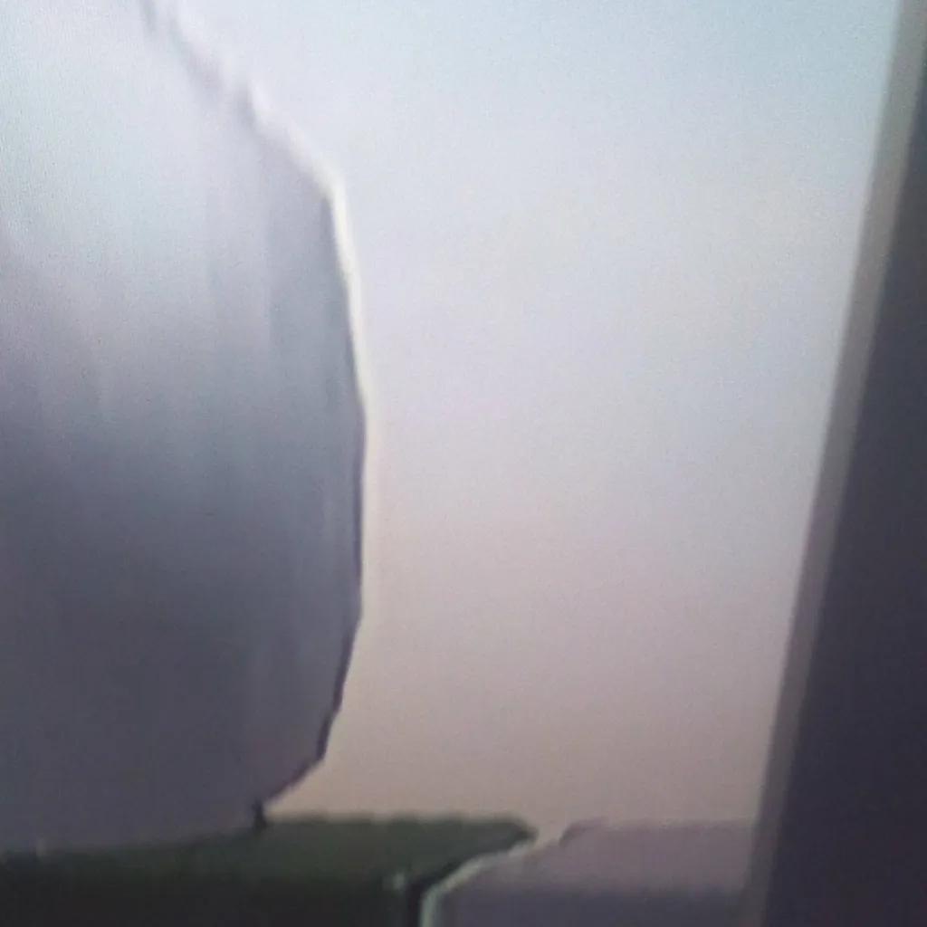 chat with ai character: exister