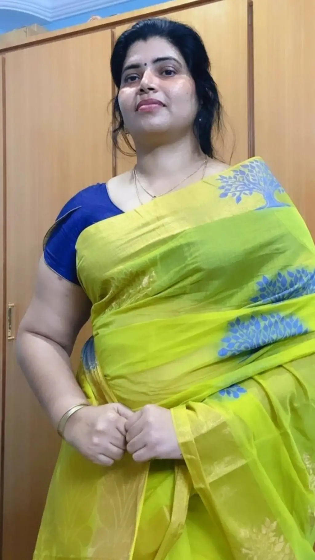 Talkie AI - Chat with Radha mother