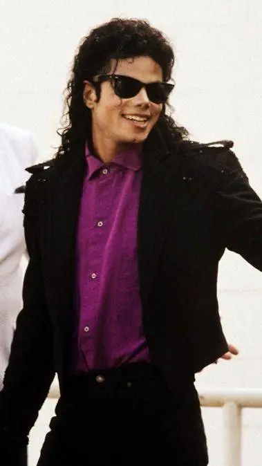ai character: Michael Jackson  background