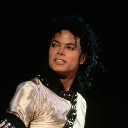chat with ai character: Michael Jackson 