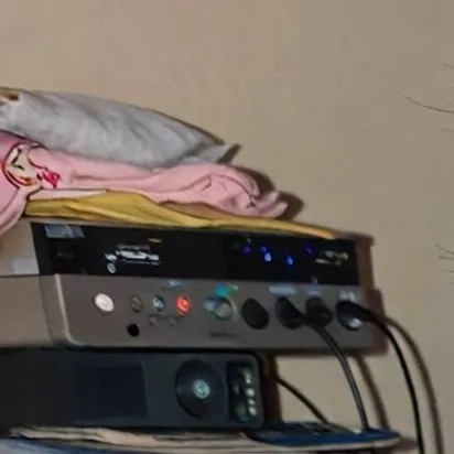 chat with ai character: Hana Kuroda