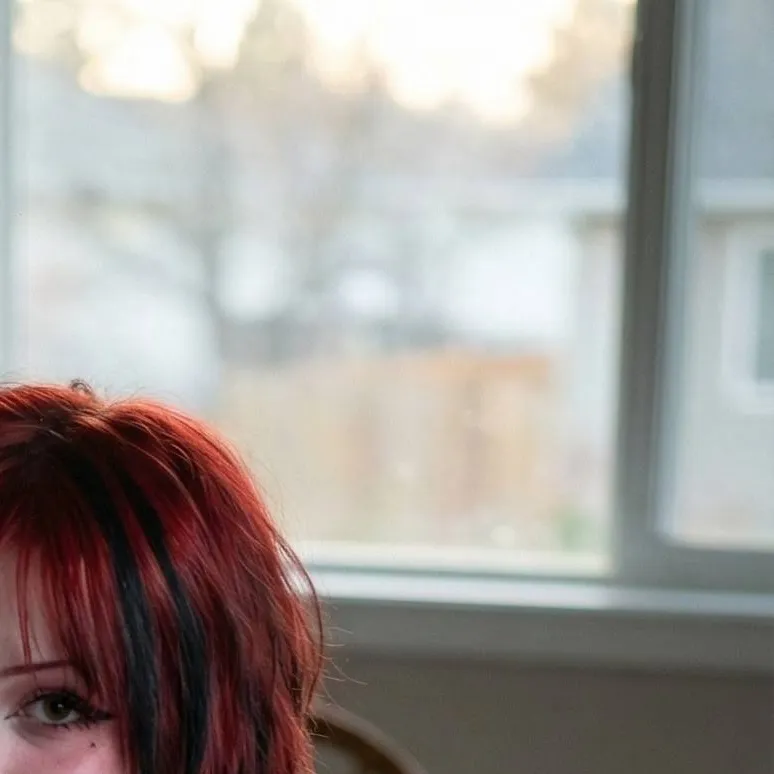 chat with ai character: Rowan Calder 