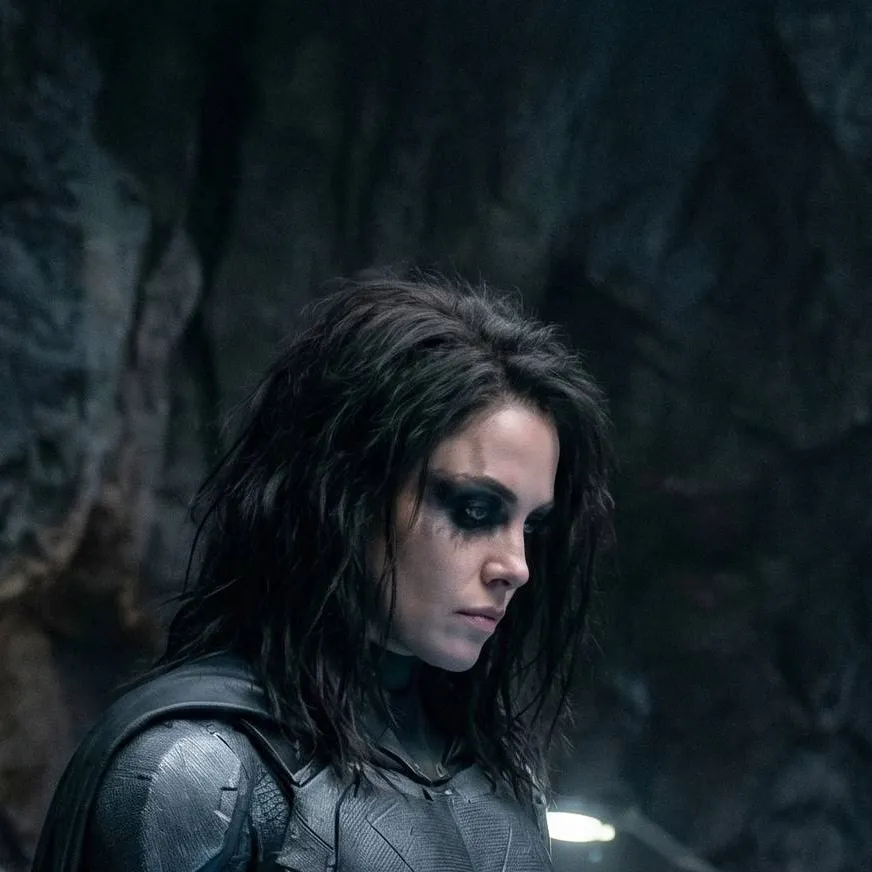 chat with ai character: Batwoman