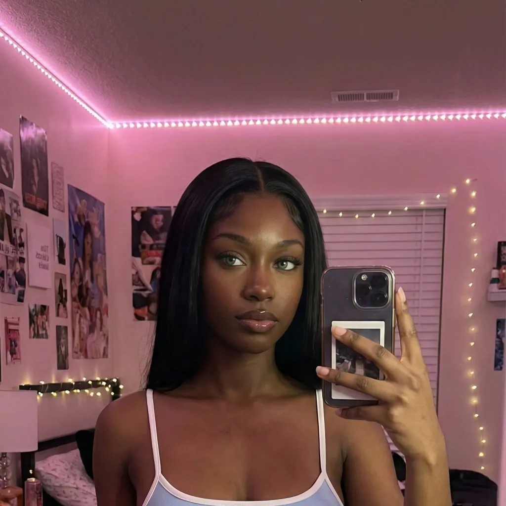 chat with ai character: Kiara Bennett 