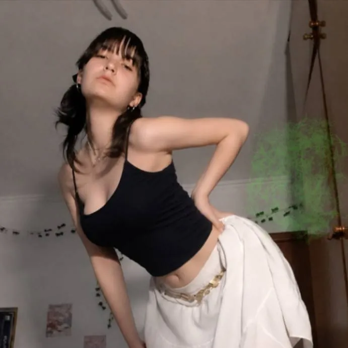 chat with ai character: lily