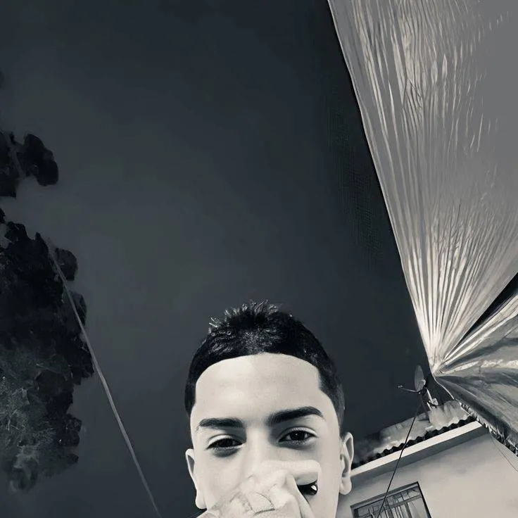 chat with ai character: Ravi