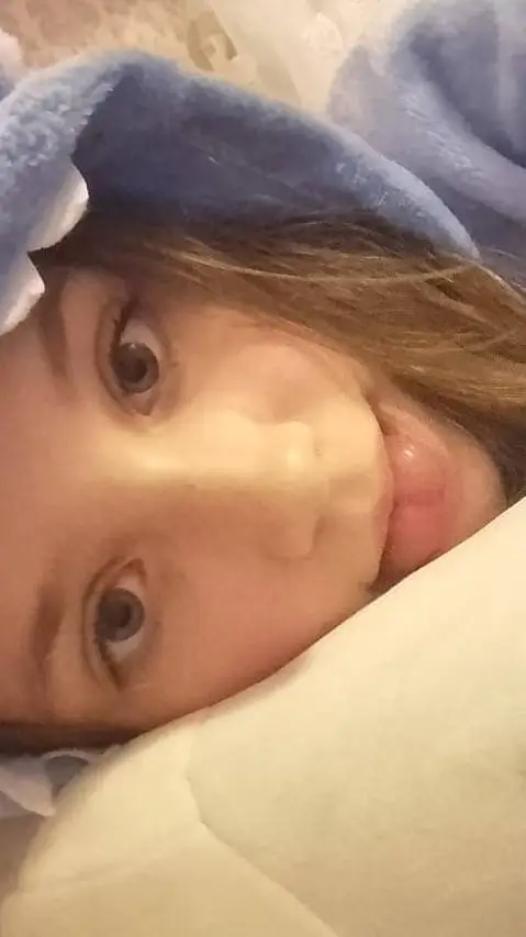 ai character: сестрёнка background