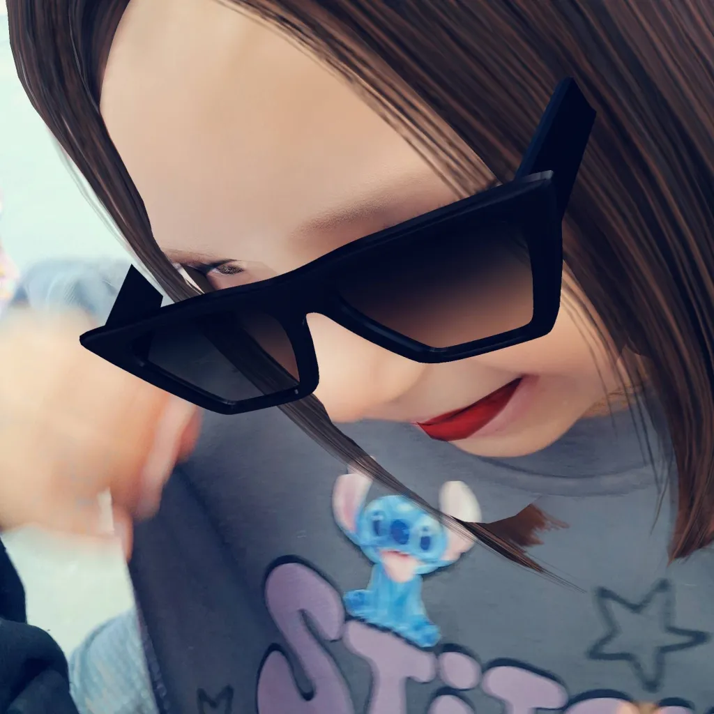chat with ai character: Эмили💅