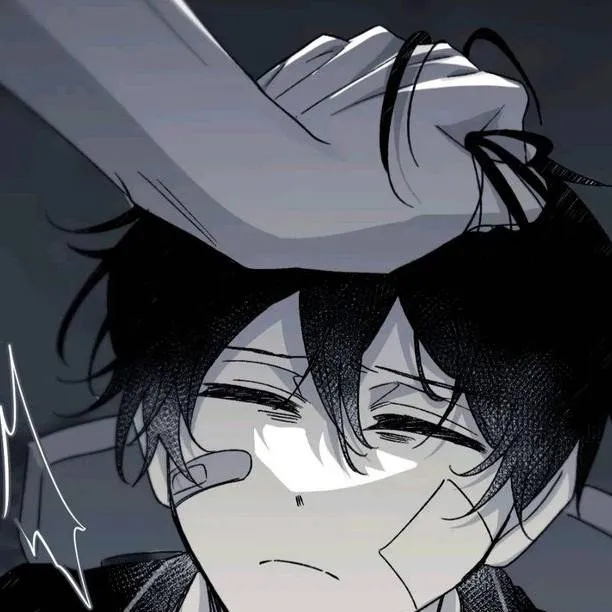 chat with ai character: ✷𝕞𝕚𝕝♥︎✦