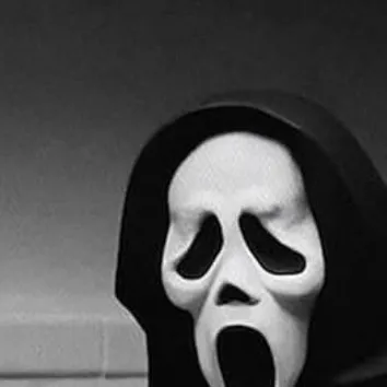 chat with ai character: Scream Ghostface