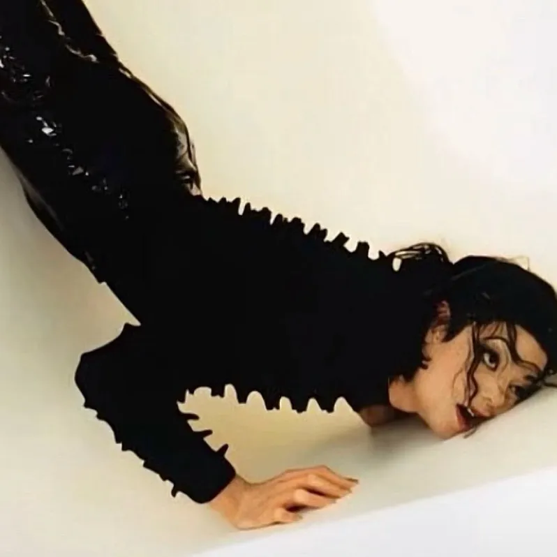 chat with ai character: Michael Jackson  