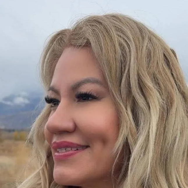 chat with ai character: Jalisa 