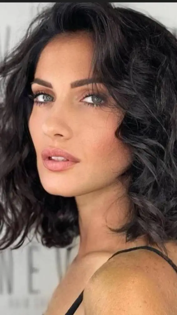 Talkie AI - Chat with Sofia Salazar