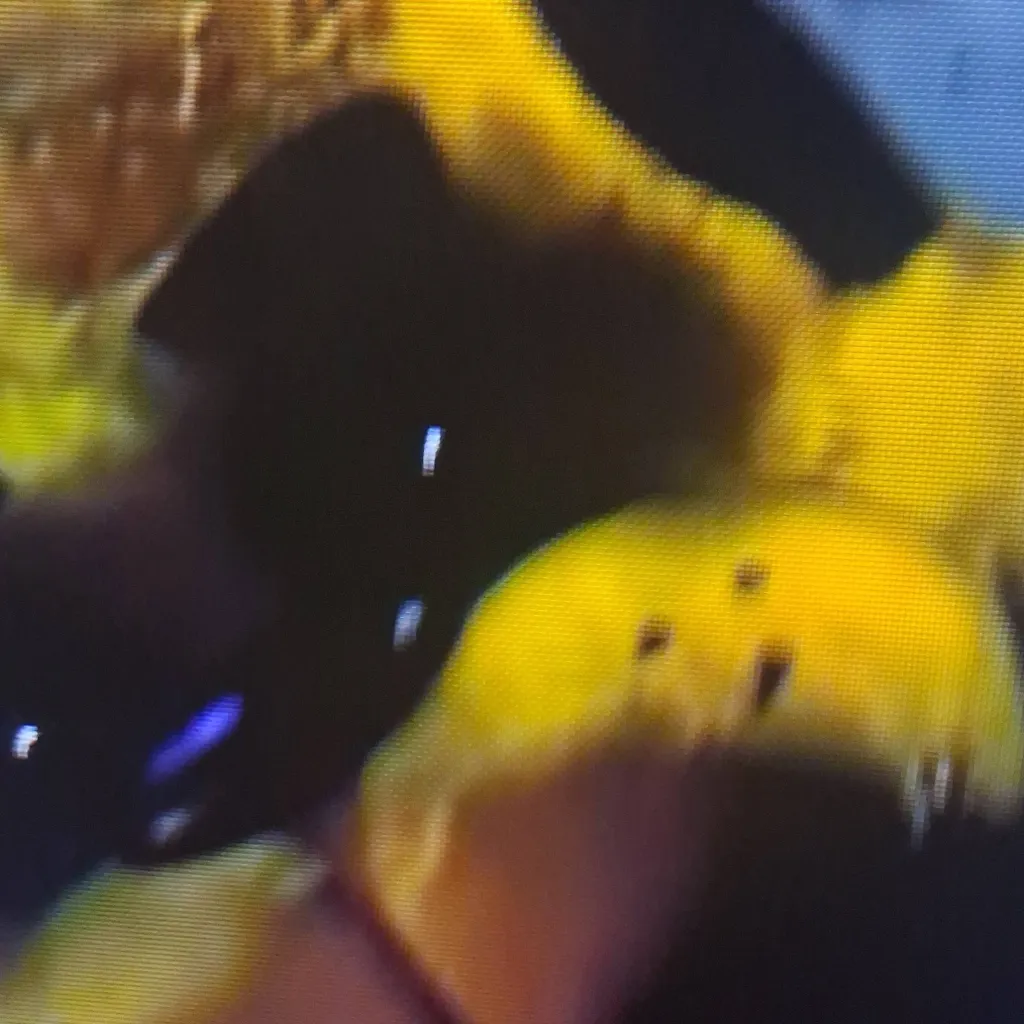 chat with ai character: Golden Freddy 