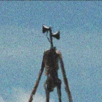 chat with ai character: Siren Head