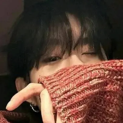 chat with ai character: roberto