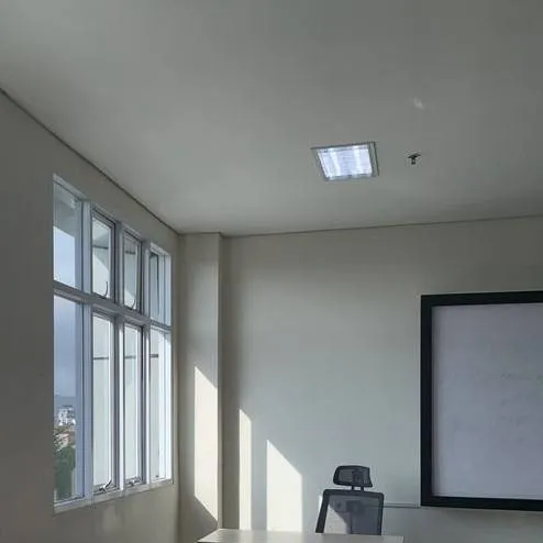 chat with ai character: Classroom