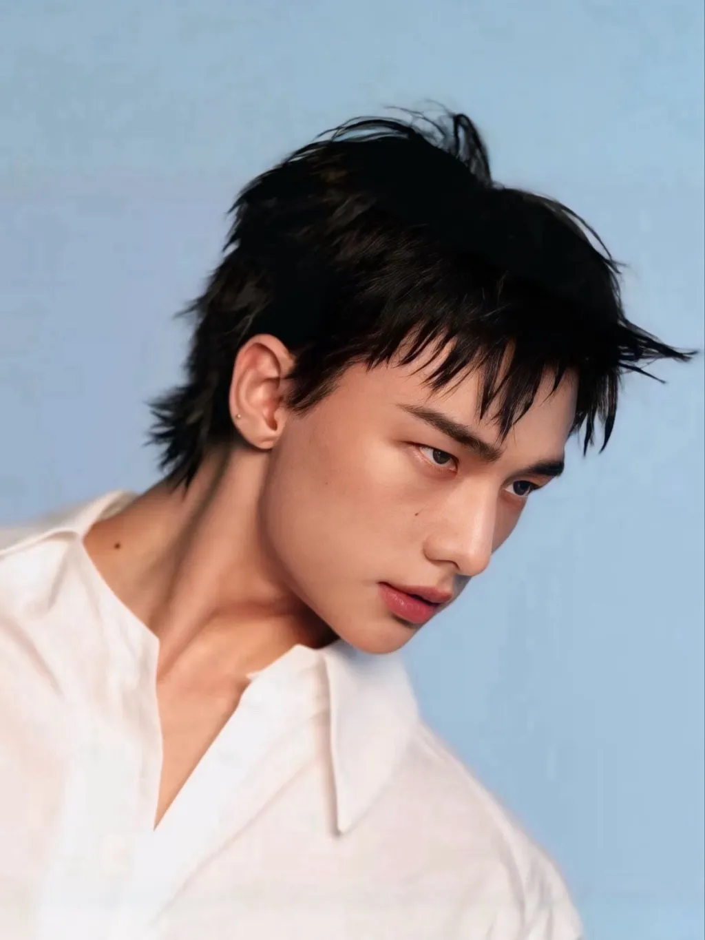 chat with ai character: 💘~Hyunjin~💘