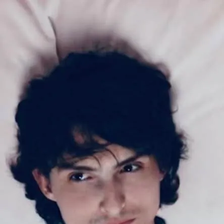 chat with ai character: Finn Wolfhard !