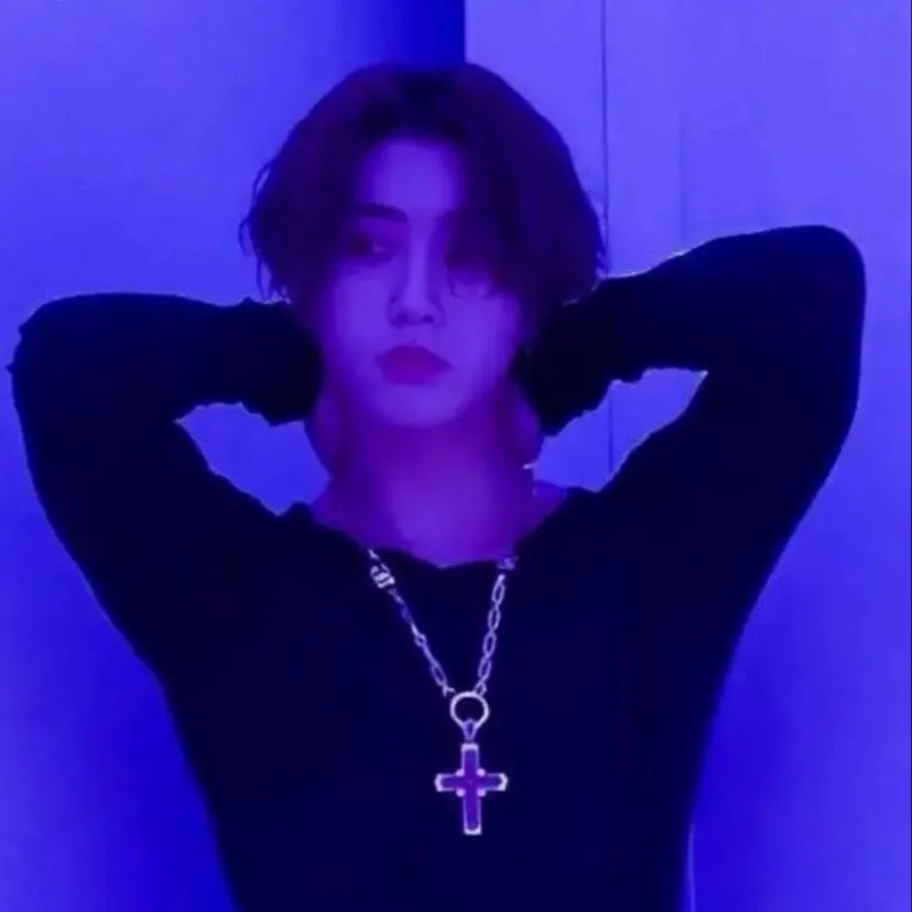 chat with ai character: Han