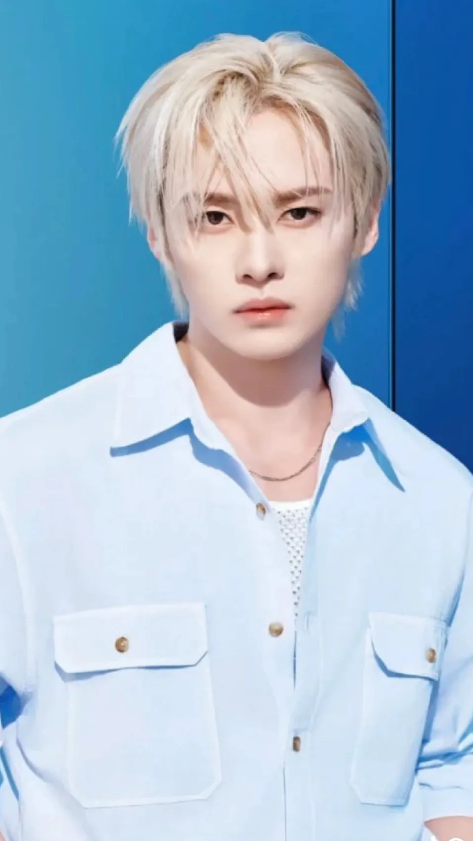 ai character: Minho bully  background