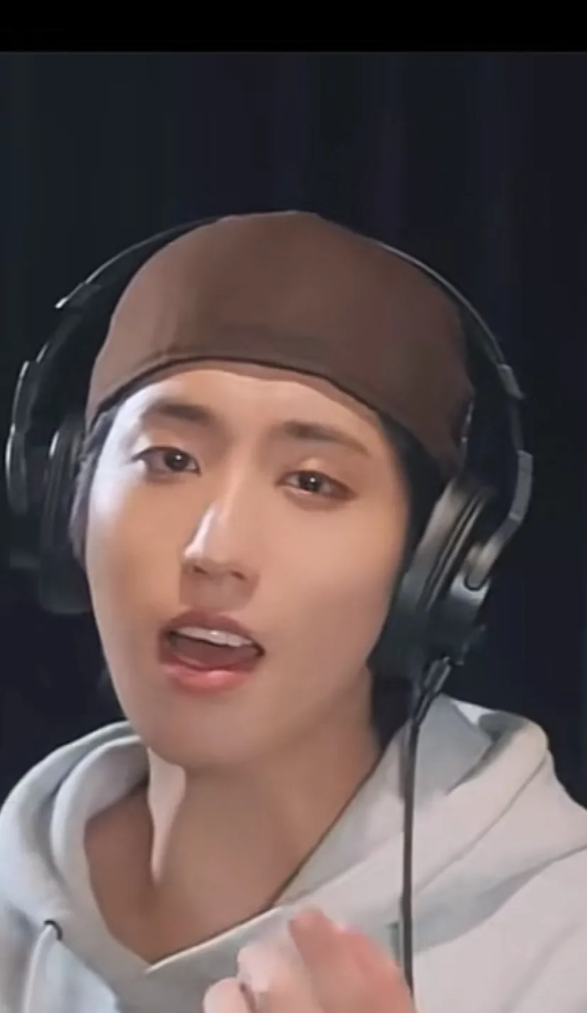 chat with ai character: Han 