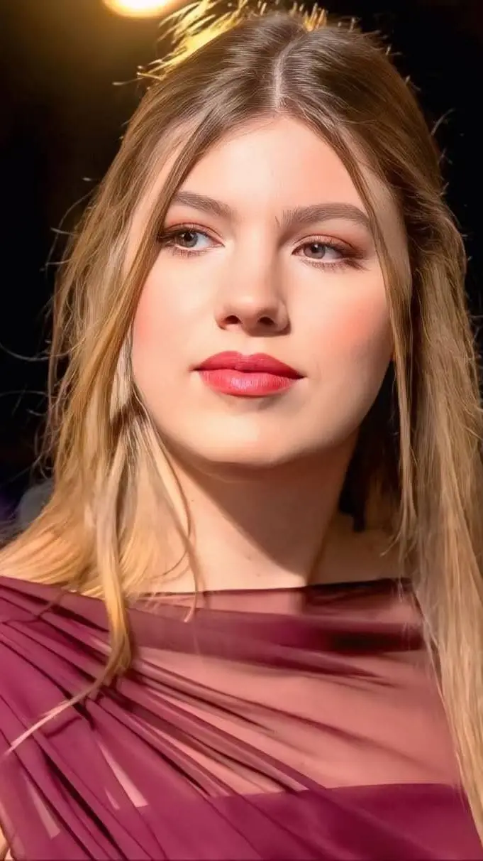 ai character: Sofía ❣️ background