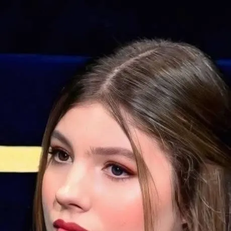 chat with ai character: Sofía 😜