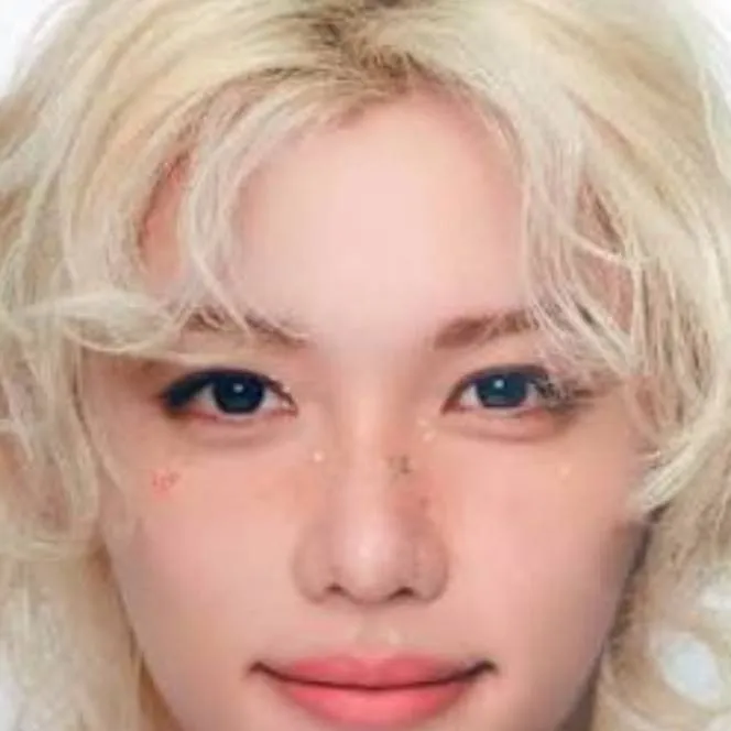 chat with ai character: Felix-freaky 