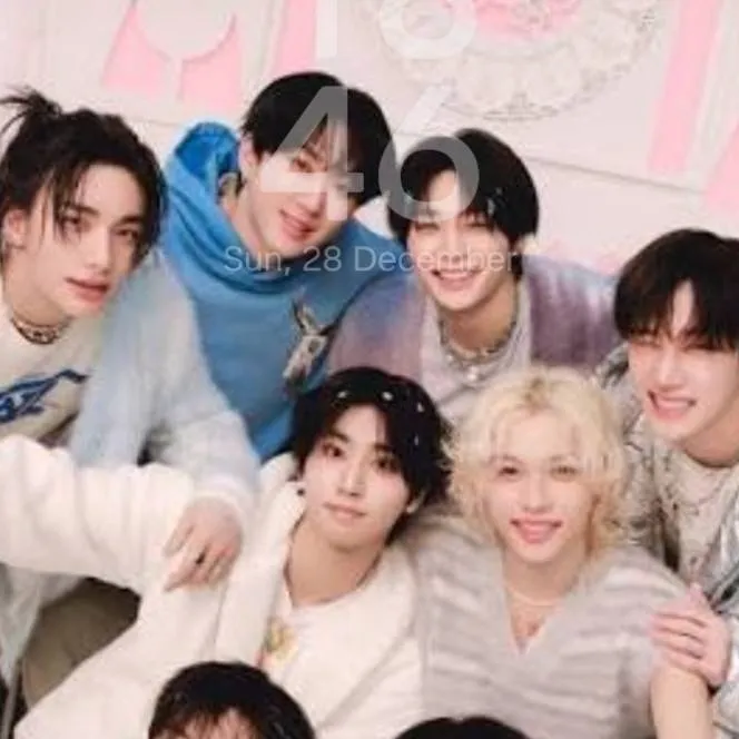 chat with ai character: Stray kids 