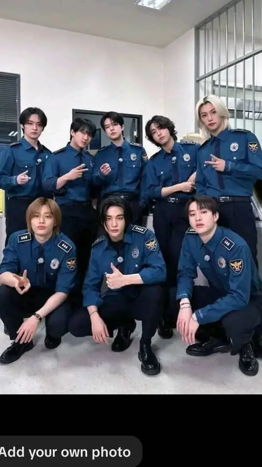 ai character: Stray Kids  background
