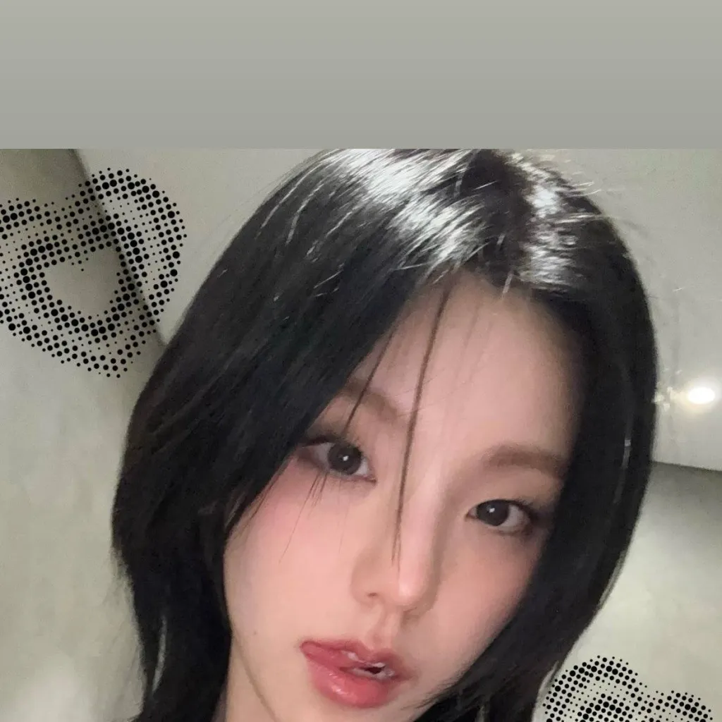 chat with ai character: Yeji_GL