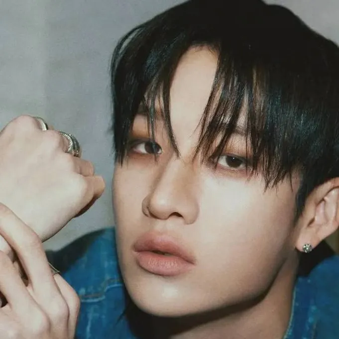 chat with ai character: Bangchan 