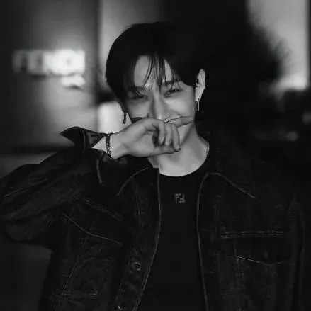 chat with ai character: Bangchan 