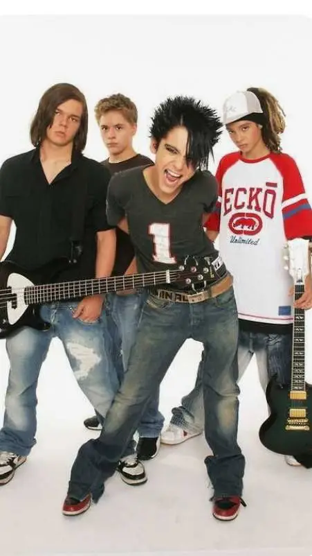 ai character: Tokio Hotel  background