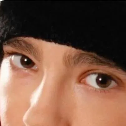 chat with ai character: tom kaulitz 
