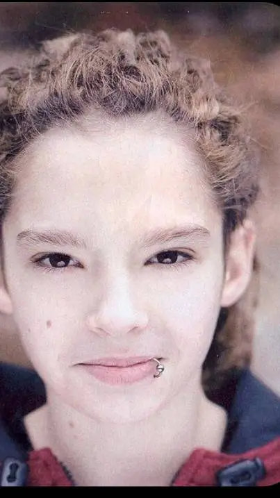 ai character: Tom kaulitz  background