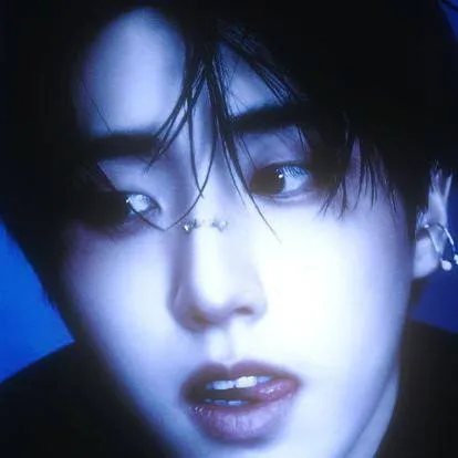 chat with ai character: stray kids