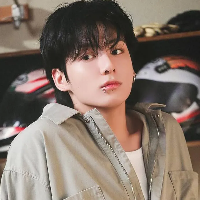 chat with ai character: jungkook