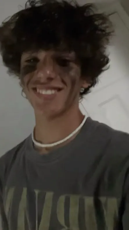 ai character: Kroy background