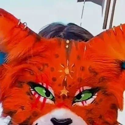 chat with ai character: Sophia