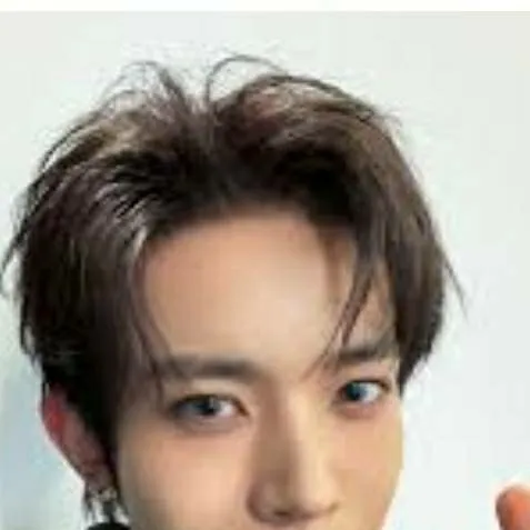 chat with ai character: EVAN (Fansign)