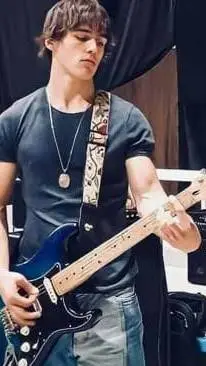 ai character: Luke background